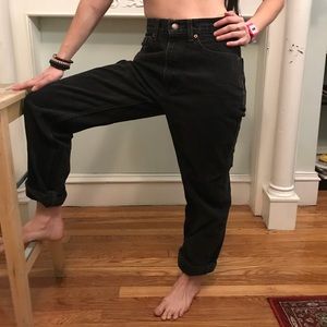 Black Straight Leg/Slim Fit Levi’s